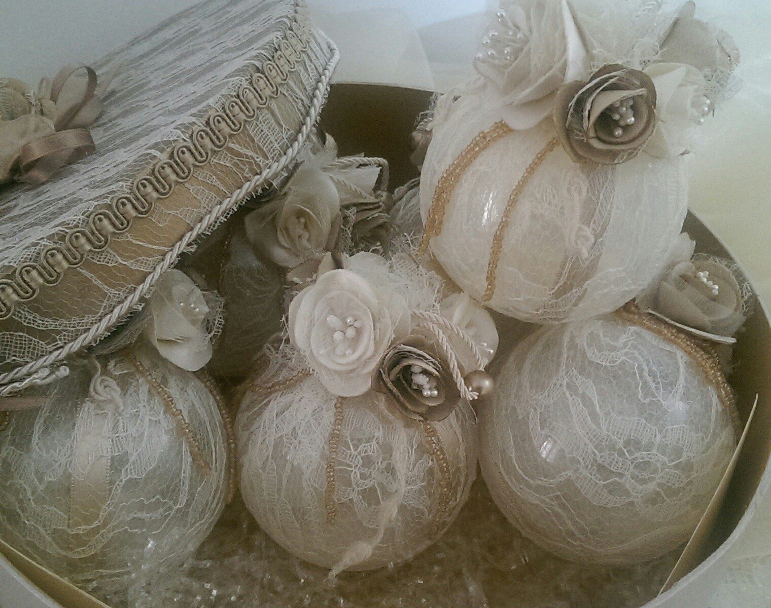 Palline di natale decorate