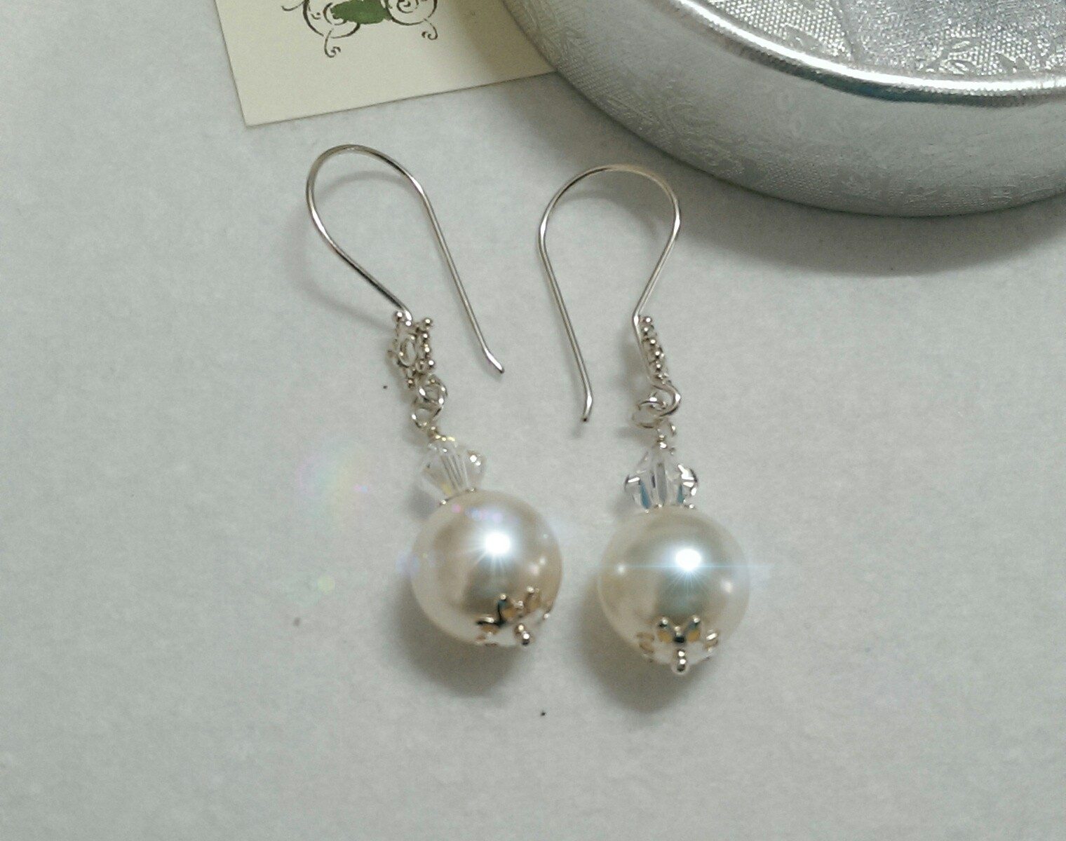 Orecchini pendenti in argento 925 e perle di swarovski