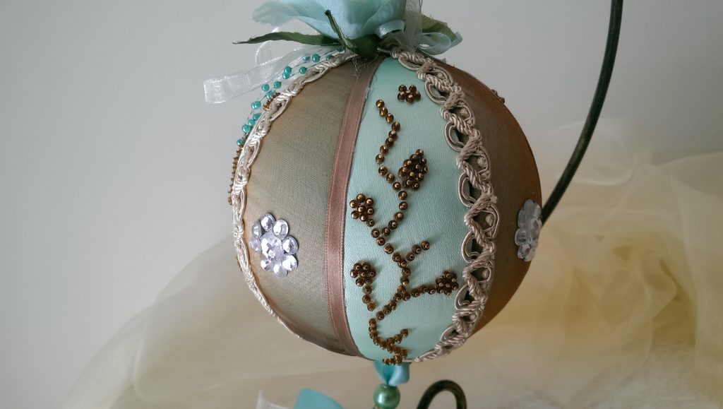 Pallina decorata verde e bronzo